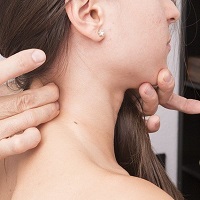 Reflexology treatment on the face and neck areas